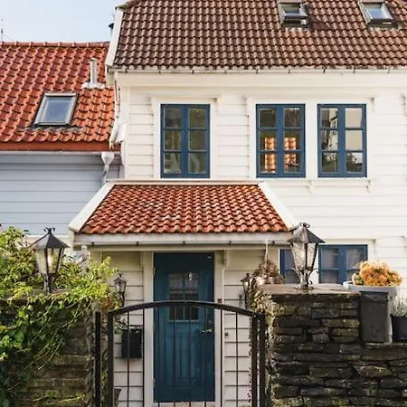 Сasa de vacaciones Sjarmerende Enebolig I Sandviken