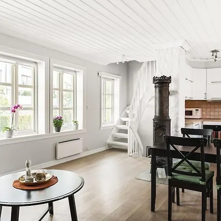 Sjarmerende Enebolig I Sandviken Сasa de vacaciones Bergen